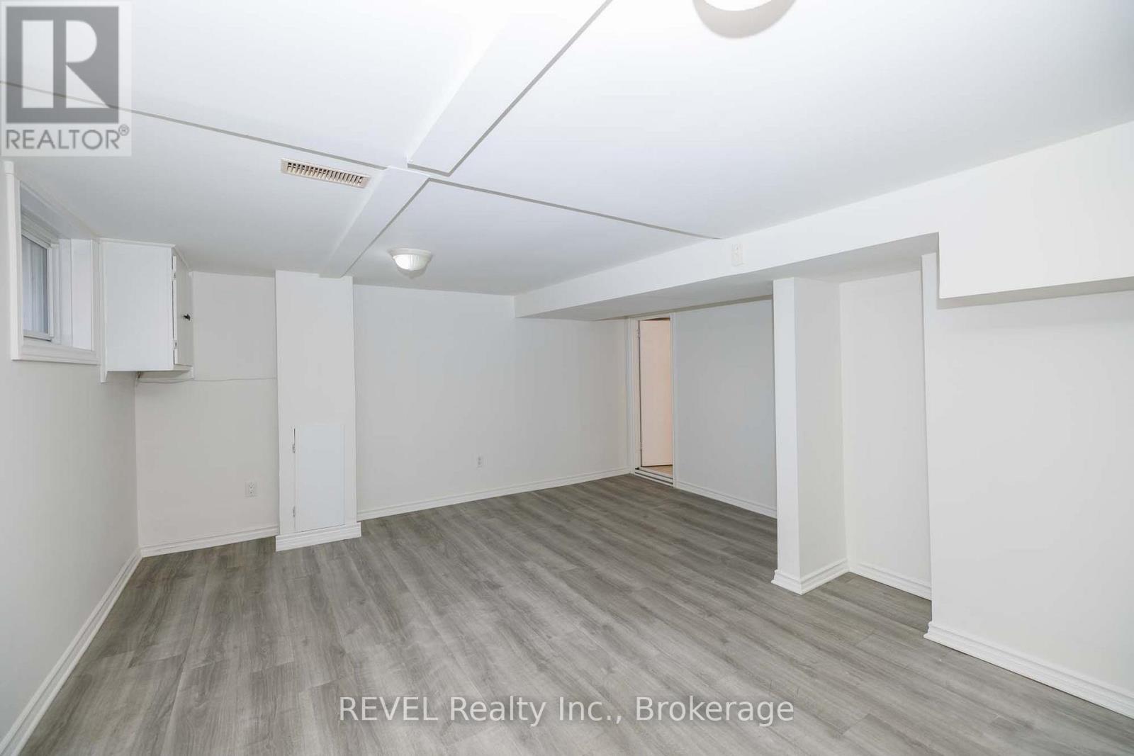 9 Colborne Street, Thorold, Ontario  L2V 3P6 - Photo 20 - X12320404