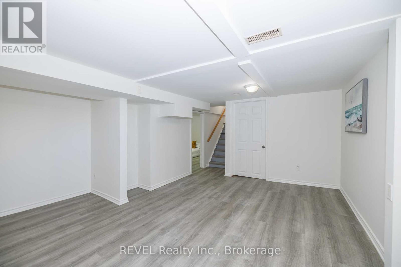 9 Colborne Street, Thorold, Ontario  L2V 3P6 - Photo 21 - X12320404