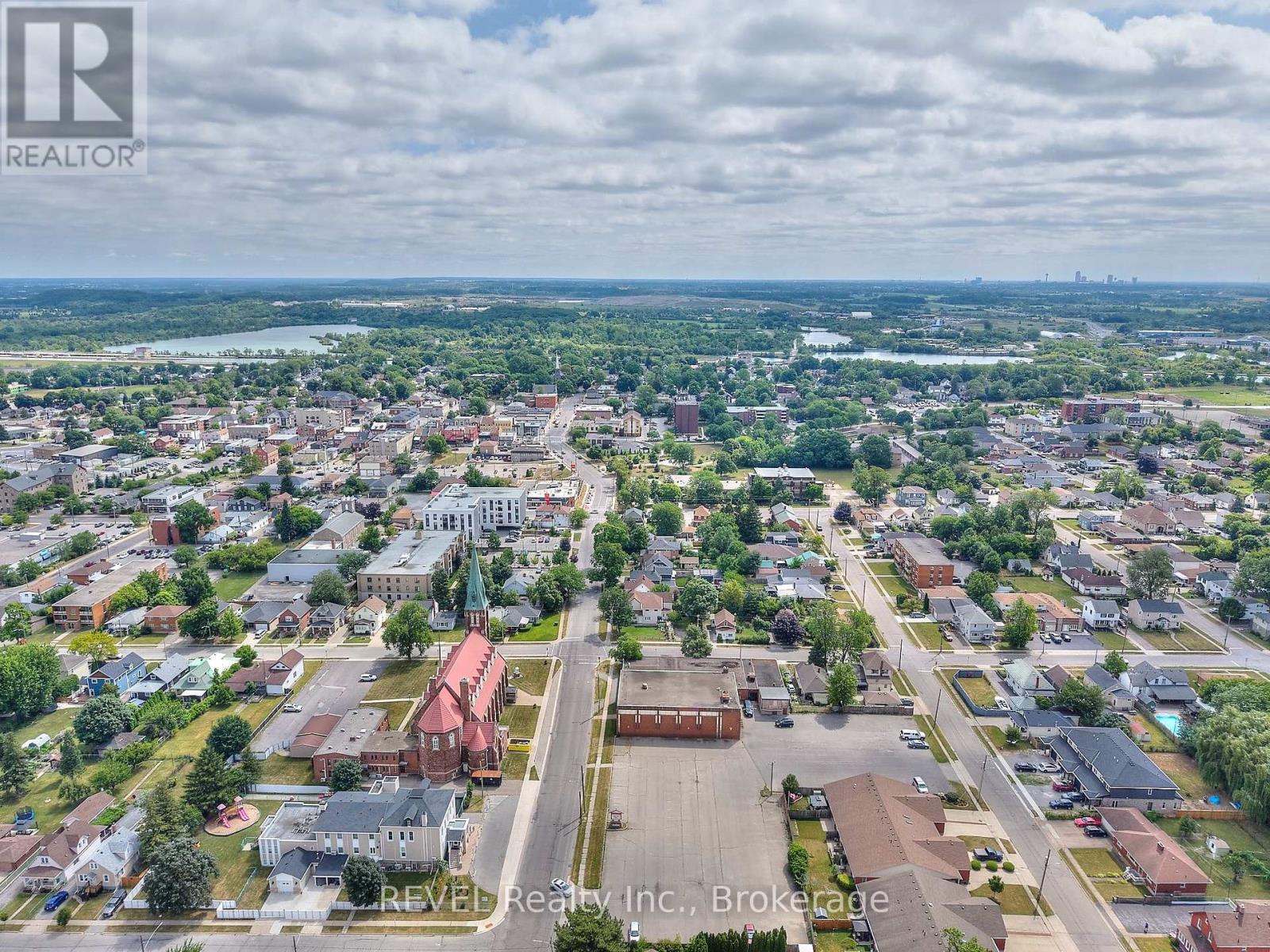 9 Colborne Street, Thorold, Ontario  L2V 3P6 - Photo 30 - X12320404