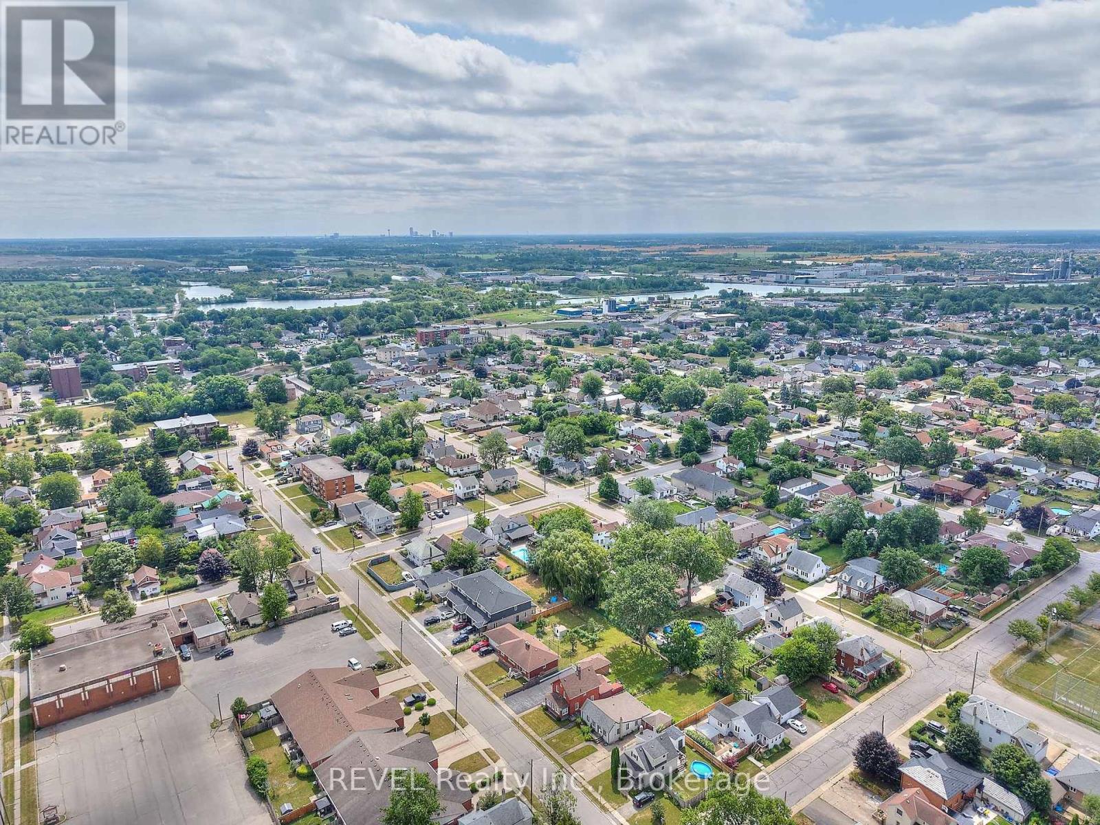 9 Colborne Street, Thorold, Ontario  L2V 3P6 - Photo 31 - X12320404