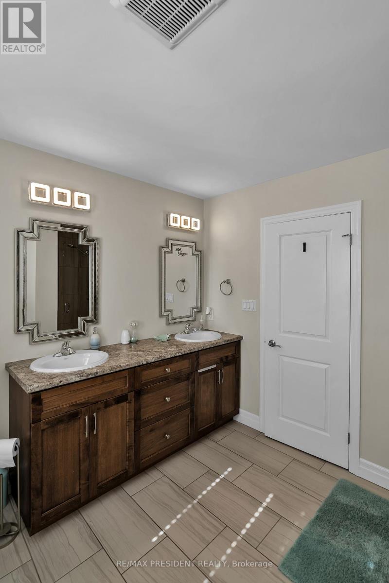 603 Hawthorne Place, Woodstock, Ontario  N4S 0E1 - Photo 26 - X12320324