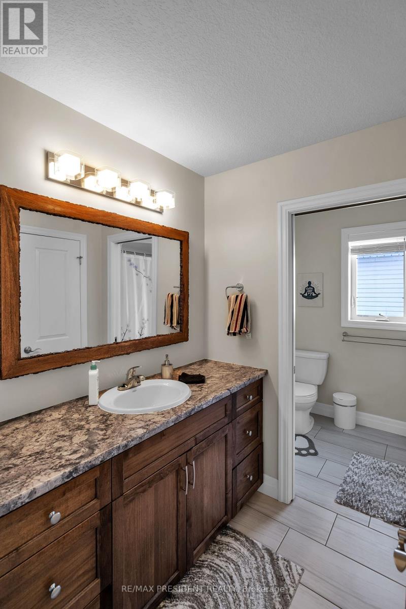 603 Hawthorne Place, Woodstock, Ontario  N4S 0E1 - Photo 34 - X12320324