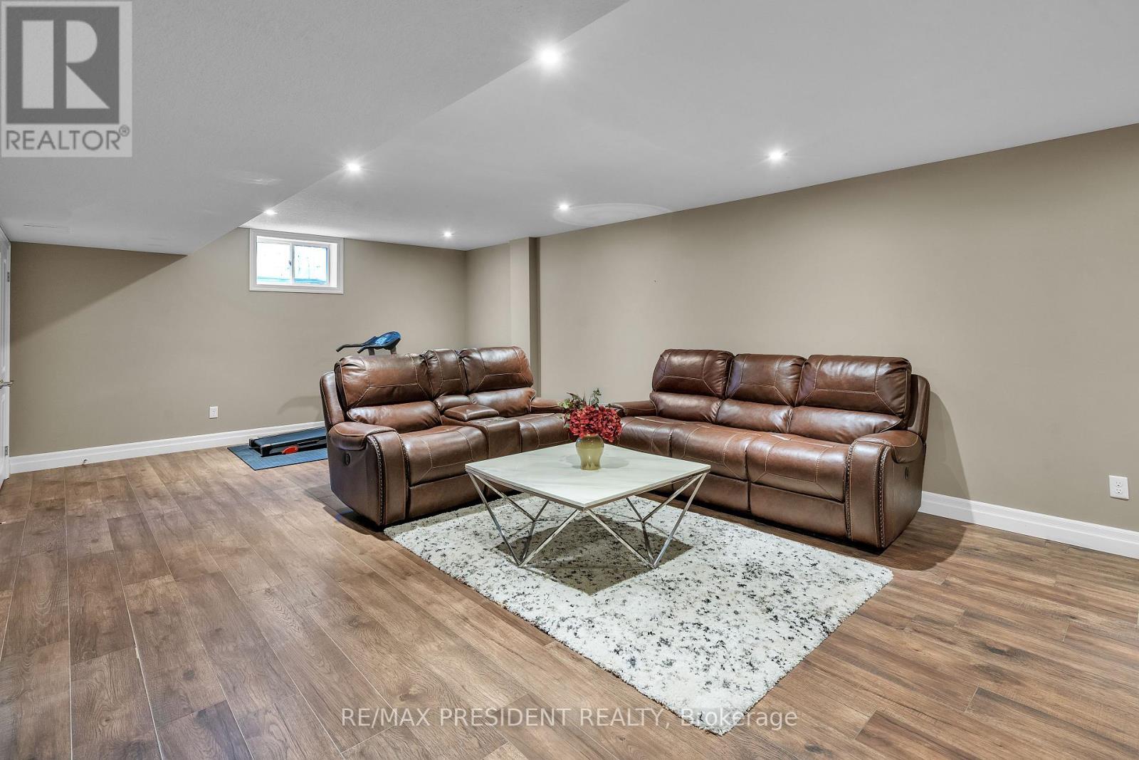 603 Hawthorne Place, Woodstock, Ontario  N4S 0E1 - Photo 37 - X12320324
