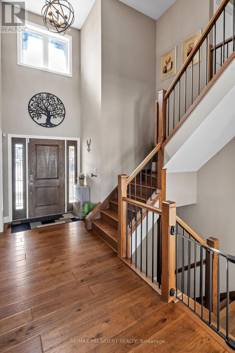 603 Hawthorne Place, Woodstock, Ontario  N4S 0E1 - Photo 4 - X12320324