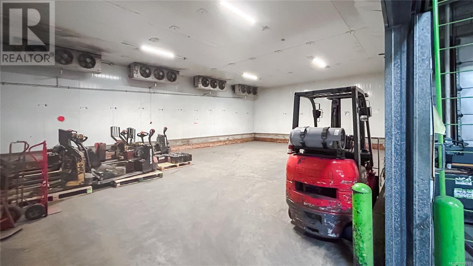 2855 Quesnel St, Victoria, British Columbia  V8T 4K2 - Photo 8 - 1009014