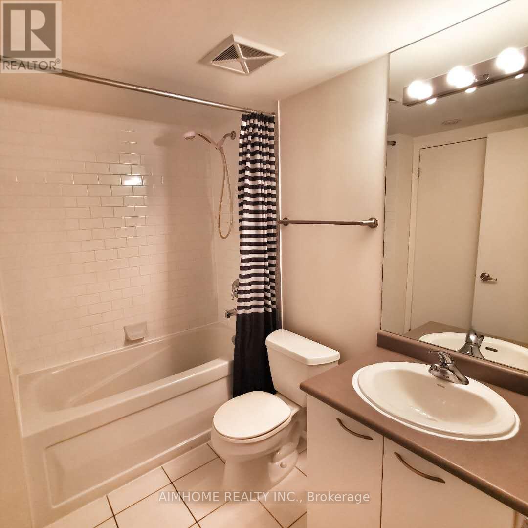 906 - 22 Wellesley Street E, Toronto, Ontario  M4Y 1G3 - Photo 5 - C12320373