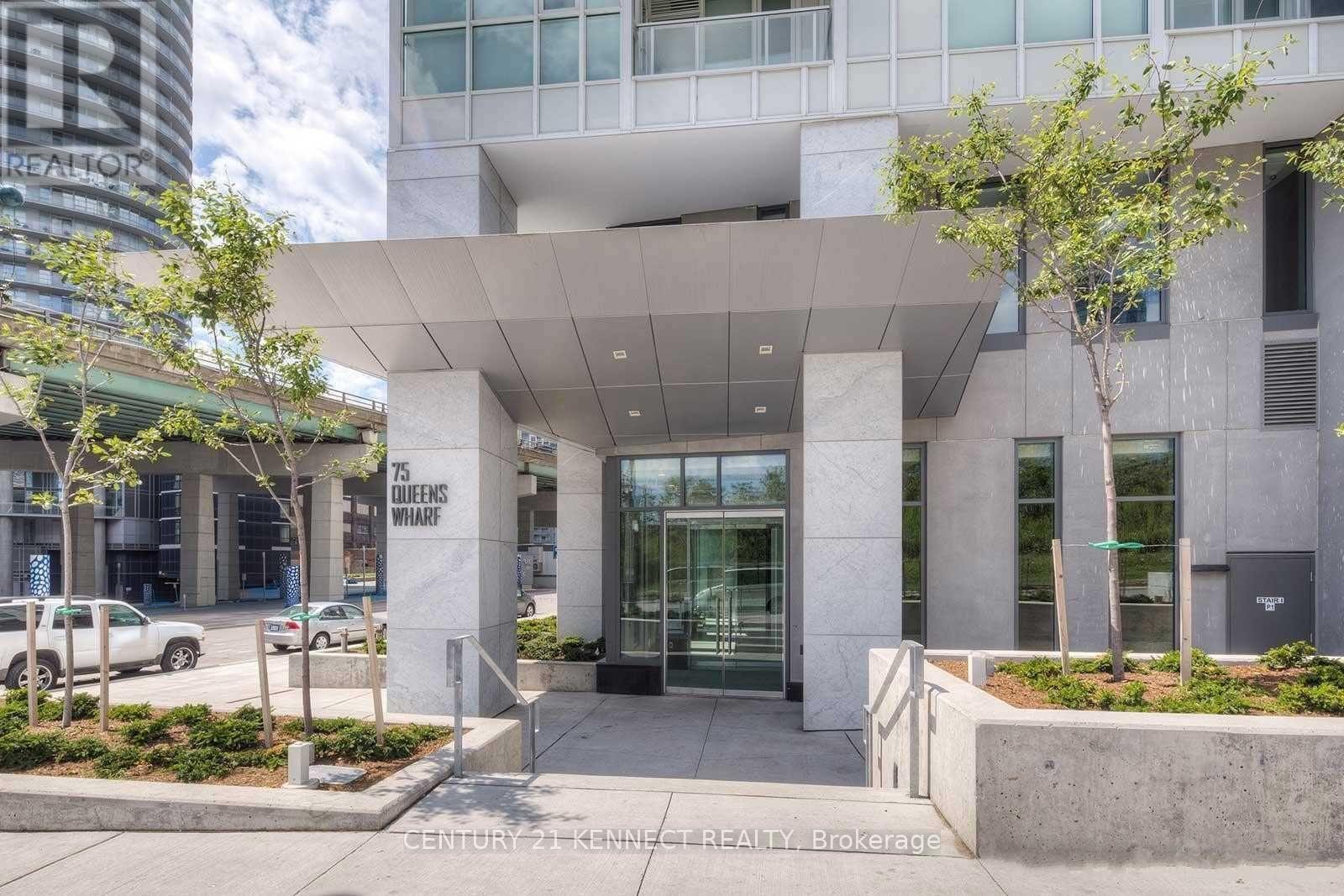 906 - 75 Queens Wharf Road, Toronto, Ontario  M5V 0J8 - Photo 6 - C12320398