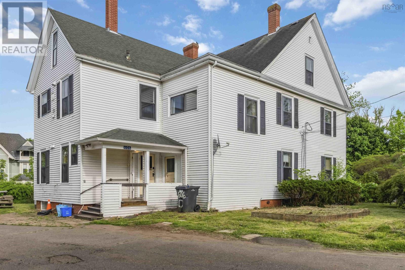 606 Main Street, Wolfville, Nova Scotia  B4P 1E8 - Photo 3 - 202513400