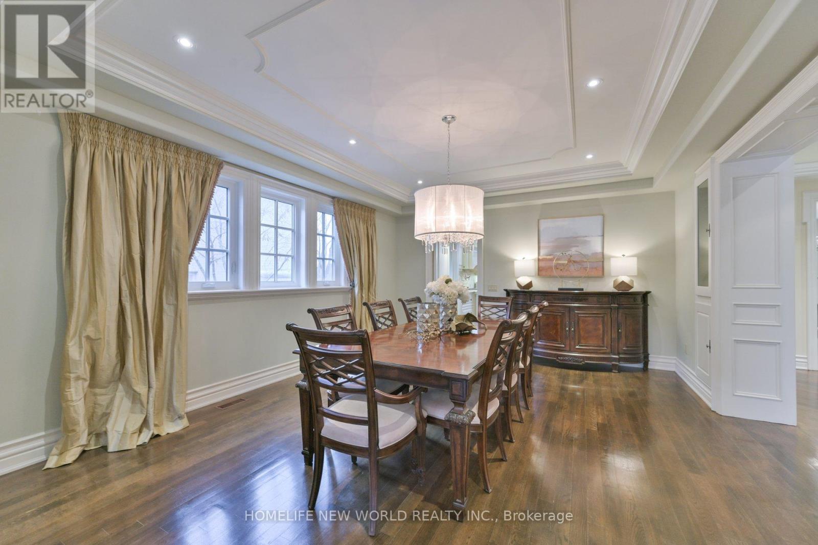 33 Evita Court, Vaughan, Ontario  L4J 8K6 - Photo 7 - N12320367
