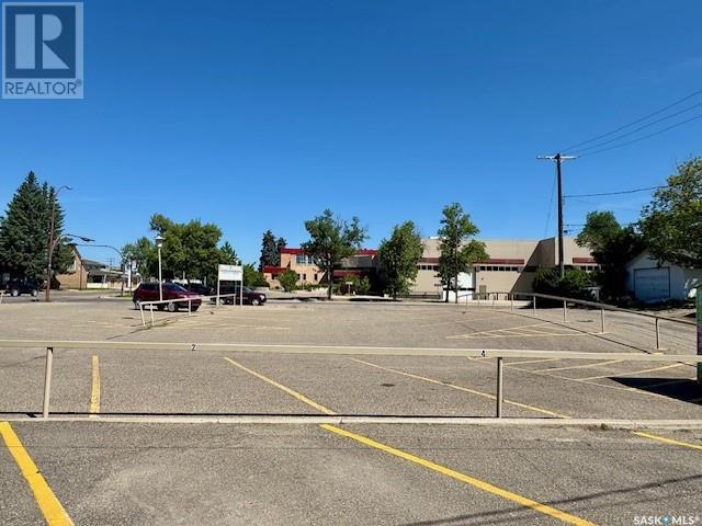 55 2nd Avenue Ne, Swift Current, Saskatchewan  S9H 2C5 - Photo 3 - SK014446