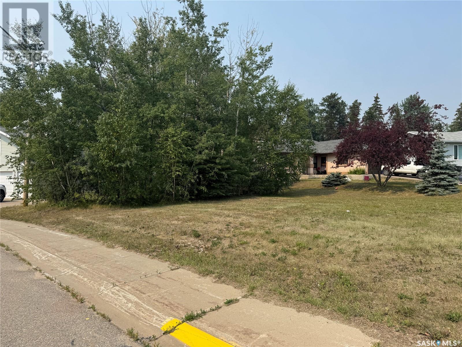 972 Brady Place, La Ronge, Saskatchewan  S0J 1L0 - Photo 2 - SK014326
