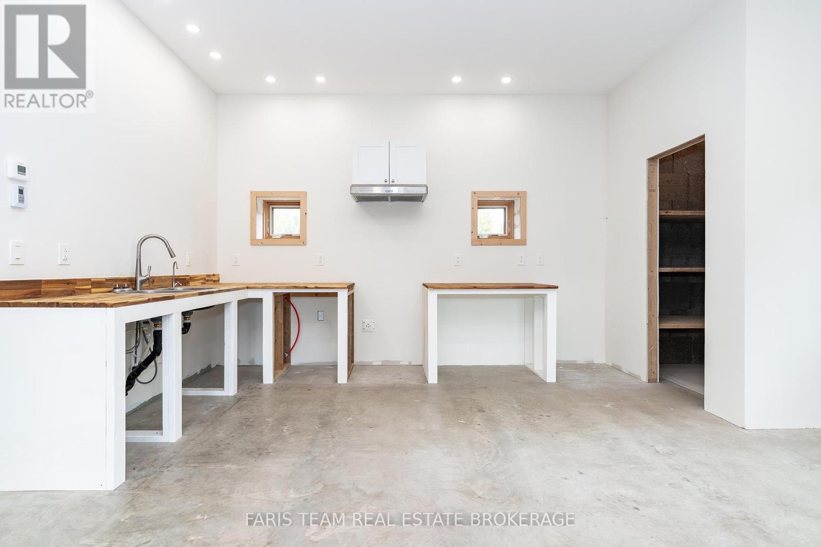 2576 Champlain Road, Tiny, Ontario  L9M 0C9 - Photo 6 - S12320432
