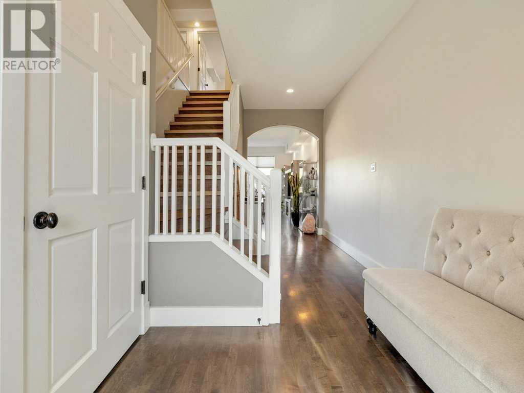 Property at 3, 369 Canyon Boulevard W image 3