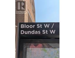 202 - 2222 DUNDAS STREET W, Toronto, Ontario