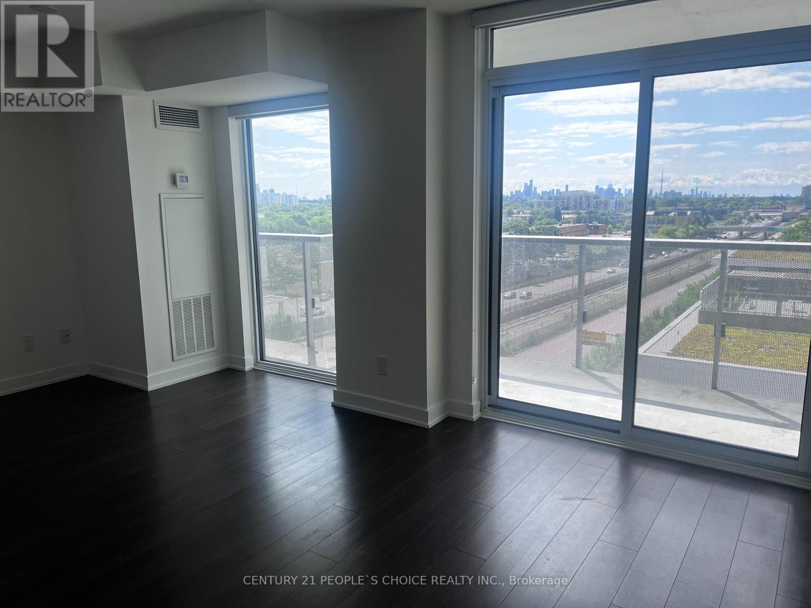 1004 - 160 FLEMINGTON ROAD, Toronto, Ontario