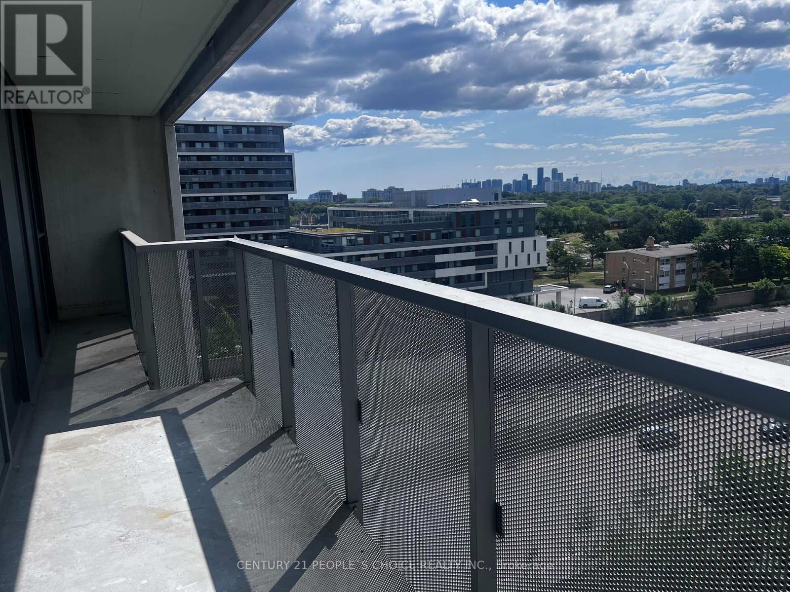 1004 - 160 Flemington Road, Toronto, Ontario  M6A 1N6 - Photo 10 - W12320416