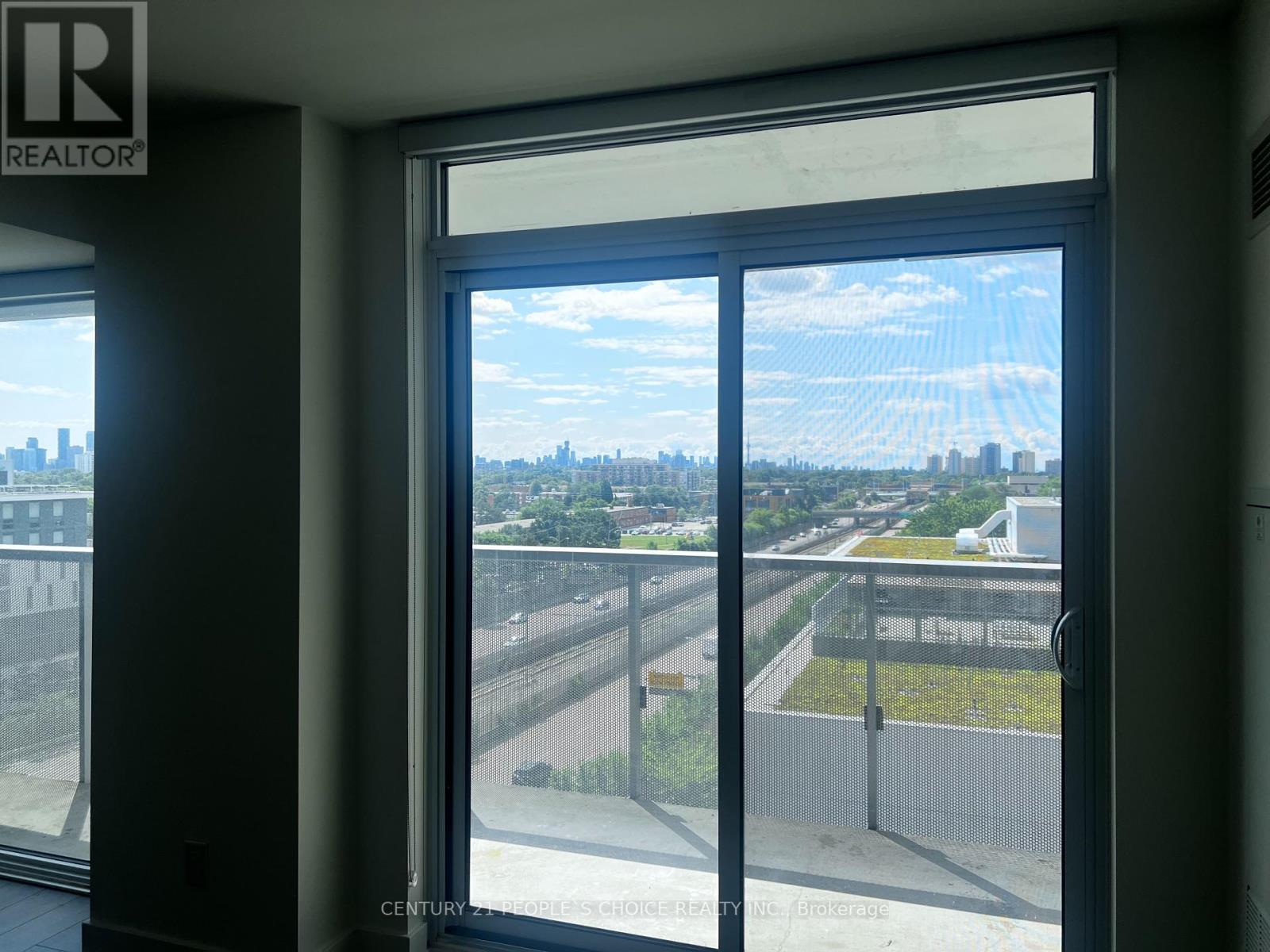 1004 - 160 Flemington Road, Toronto, Ontario  M6A 1N6 - Photo 2 - W12320416