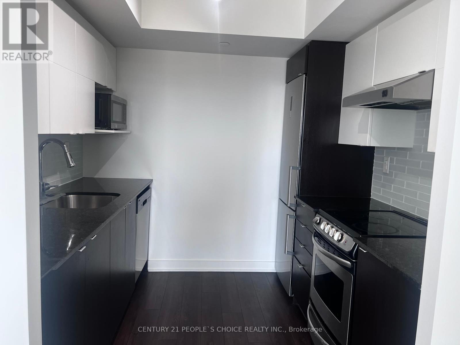 1004 - 160 Flemington Road, Toronto, Ontario  M6A 1N6 - Photo 5 - W12320416