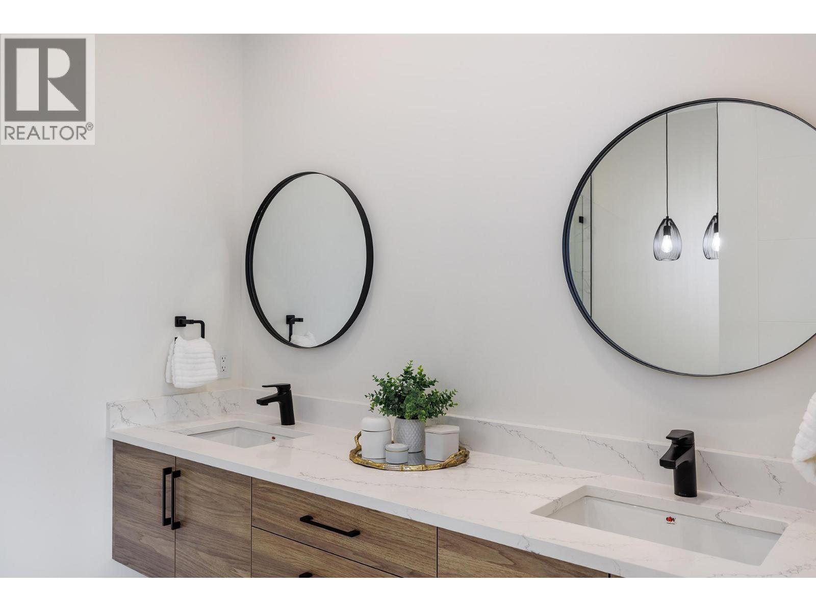 10274 Beacon Hill Drive, Lake Country, British Columbia  V4V 0A9 - Photo 15 - 10334819