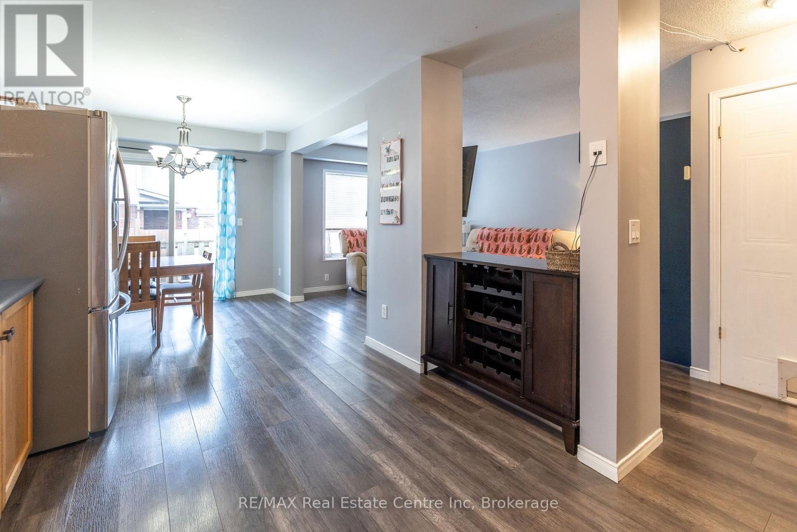 30 O'connor Lane, Guelph, Ontario  N1E 7G4 - Photo 19 - X12320567