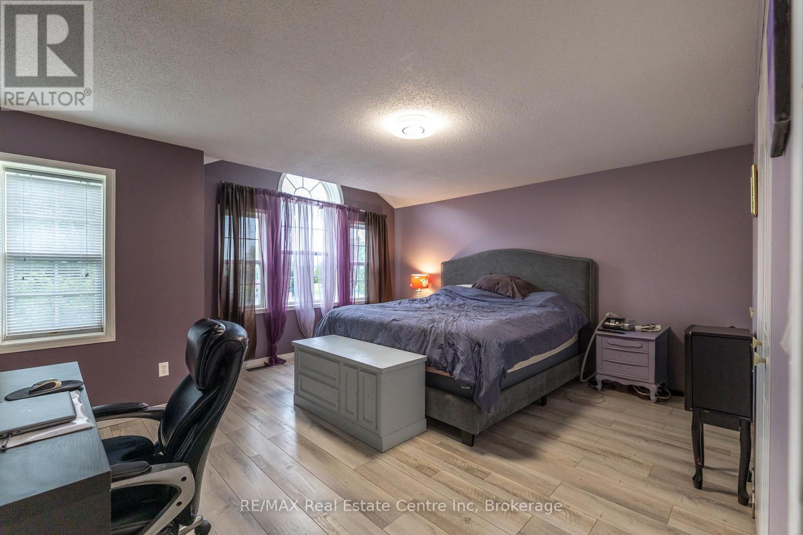 30 O'connor Lane, Guelph, Ontario  N1E 7G4 - Photo 24 - X12320567