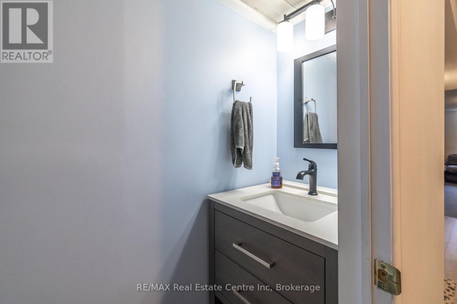 30 O'connor Lane, Guelph, Ontario  N1E 7G4 - Photo 36 - X12320567