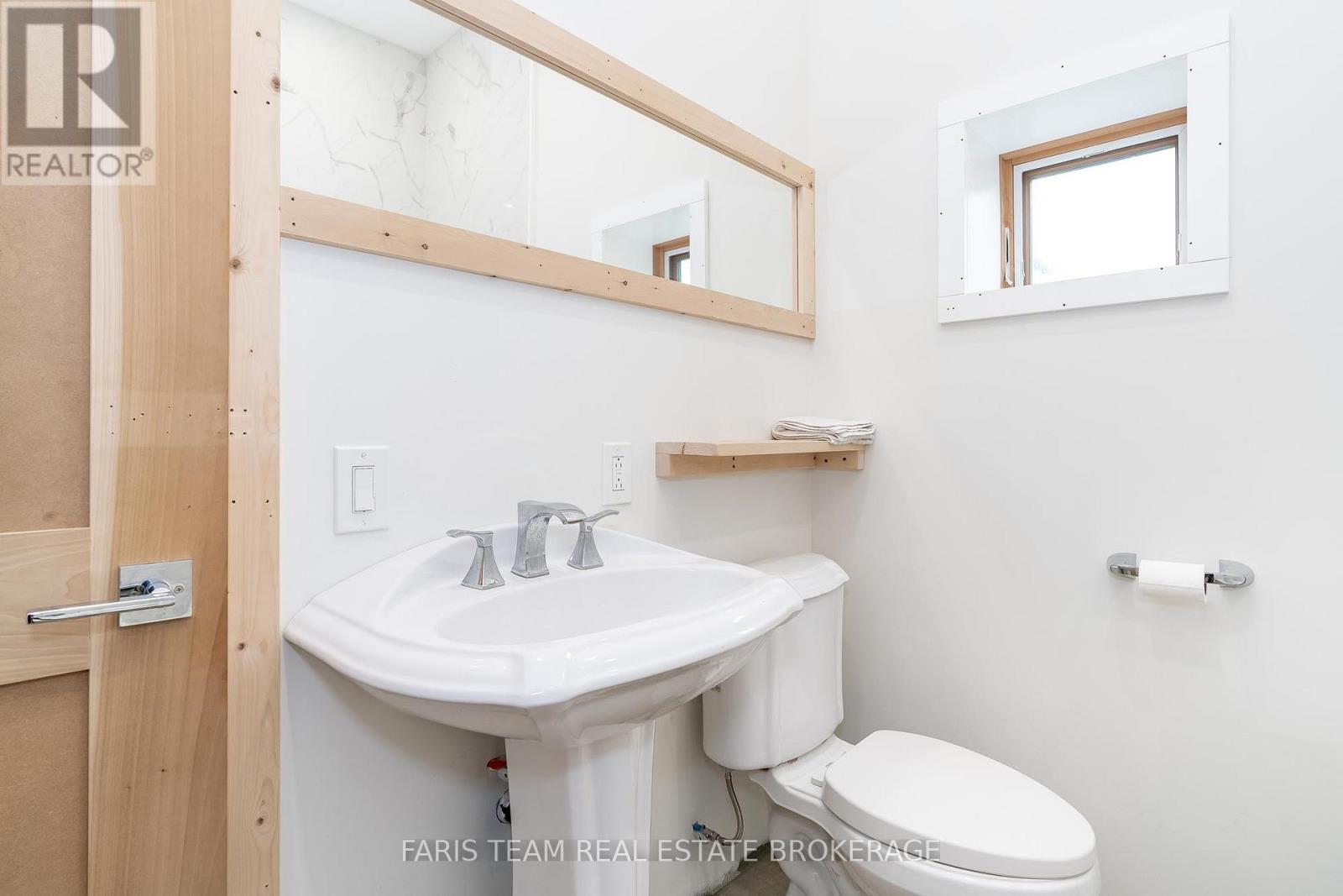 2576 Champlain Road, Tiny, Ontario  L9M 0C9 - Photo 14 - S12320432