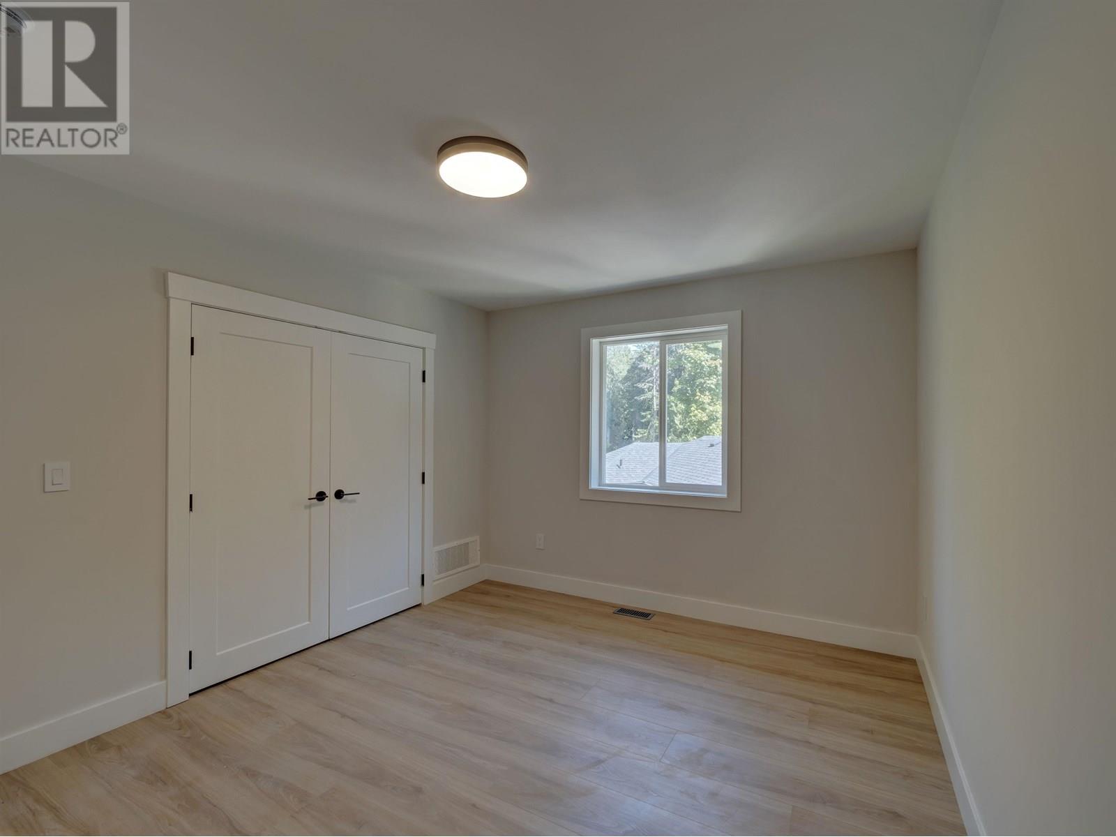 6070-6072 Heartwood Place, Sechelt, British Columbia  V7Z 0P9 - Photo 26 - R3030605