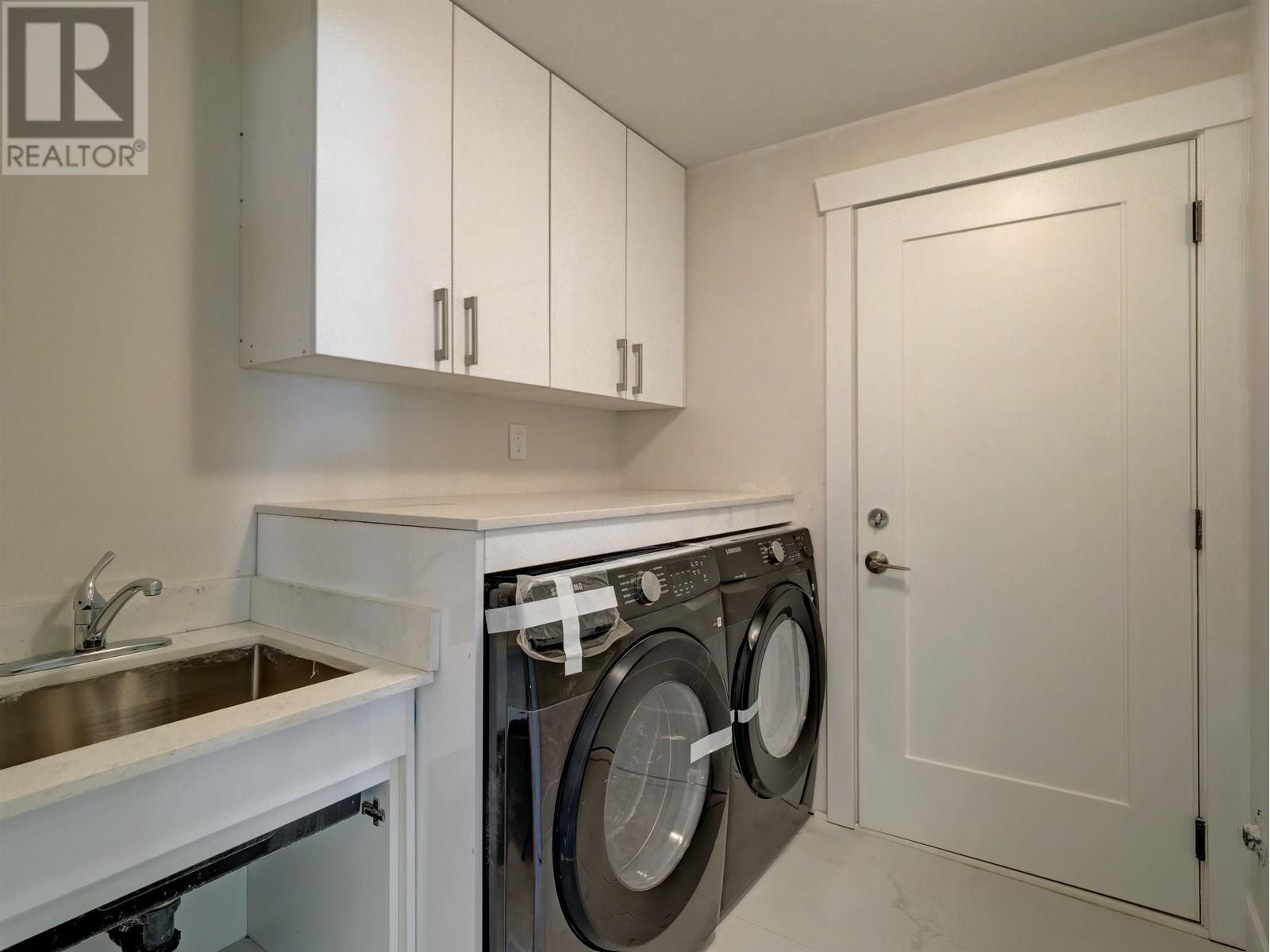 6070-6072 Heartwood Place, Sechelt, British Columbia  V7Z 0P9 - Photo 15 - R3030605