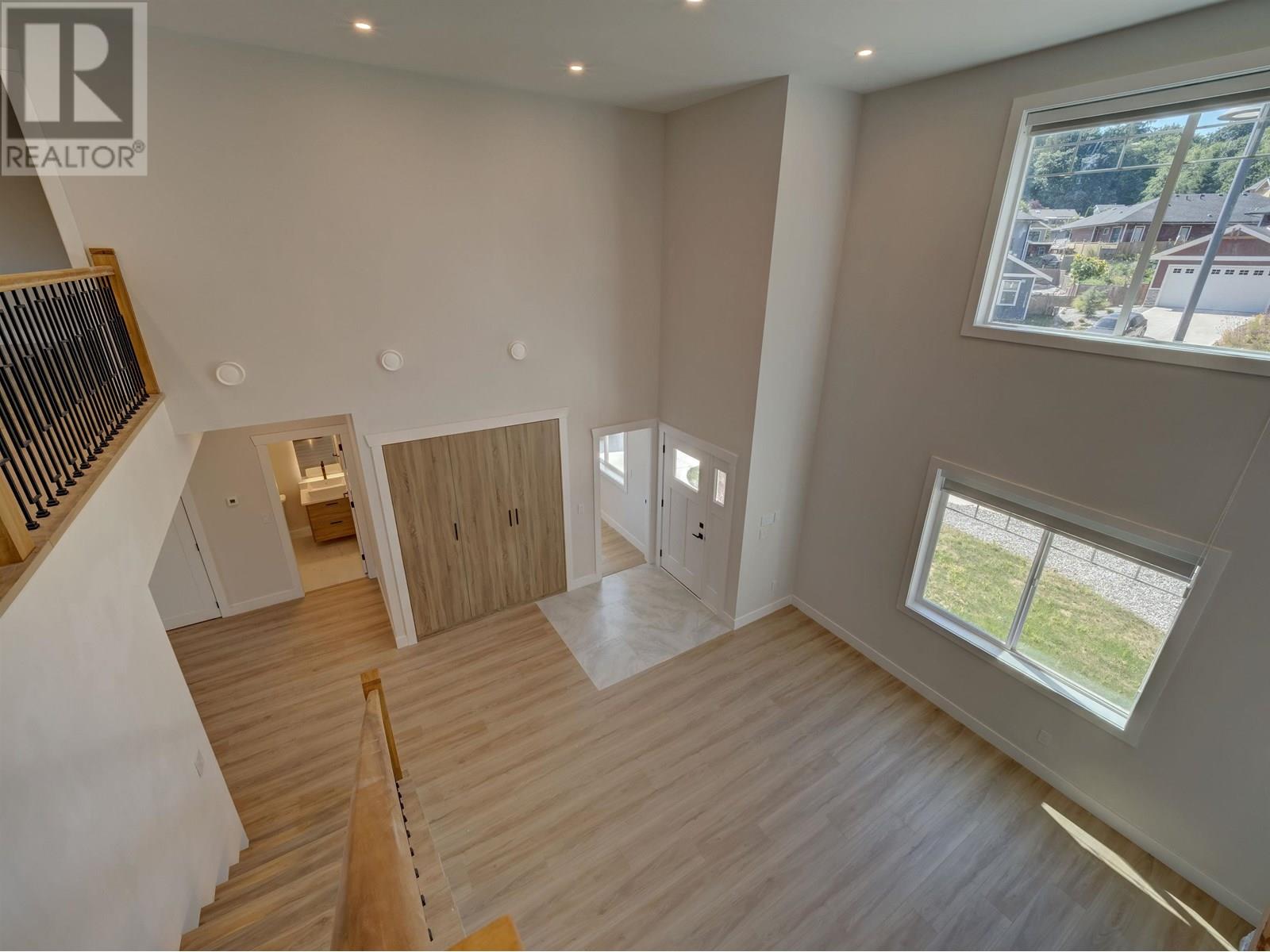 6070-6072 Heartwood Place, Sechelt, British Columbia  V7Z 0P9 - Photo 23 - R3030605