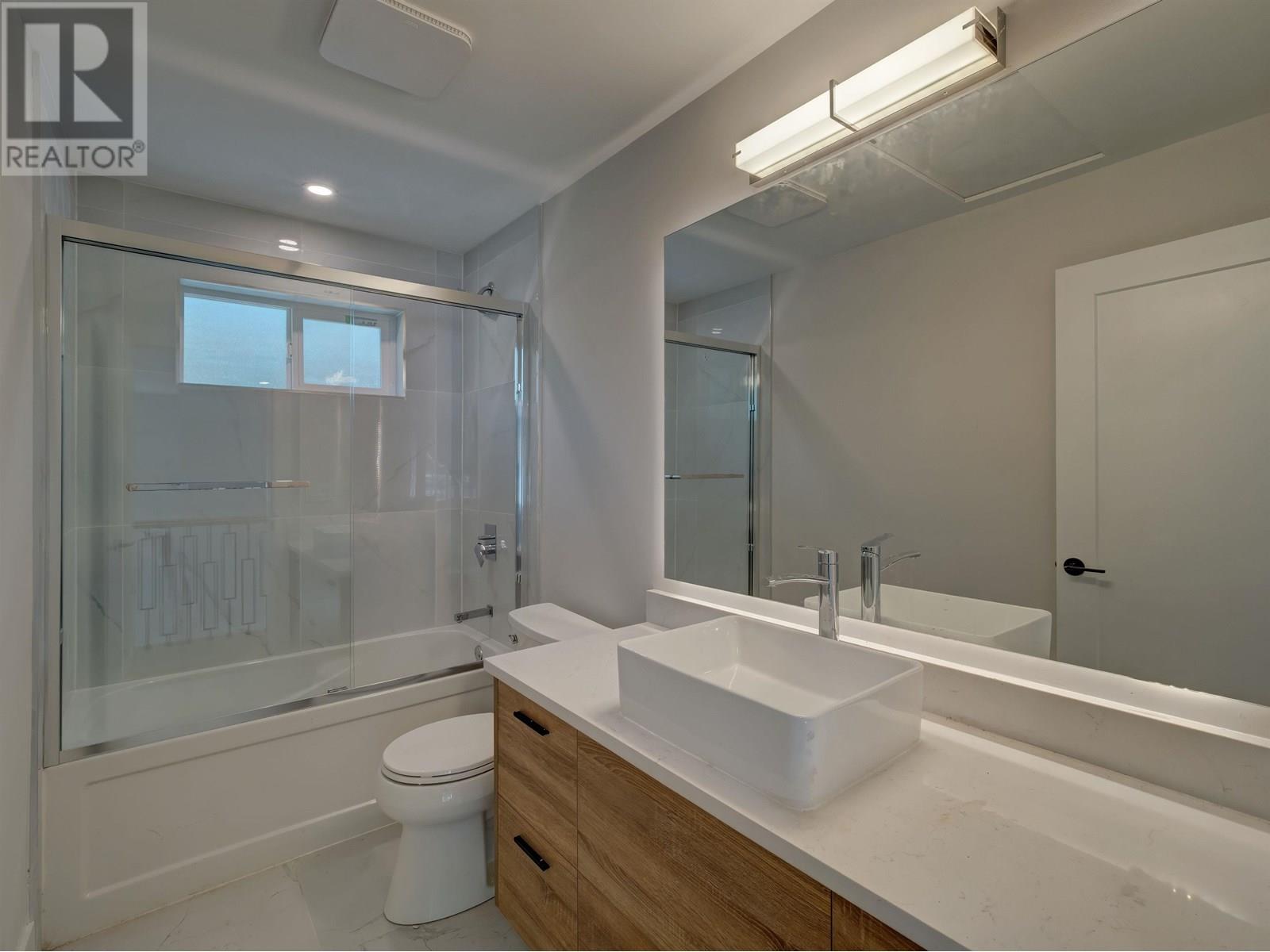6070-6072 Heartwood Place, Sechelt, British Columbia  V7Z 0P9 - Photo 28 - R3030605