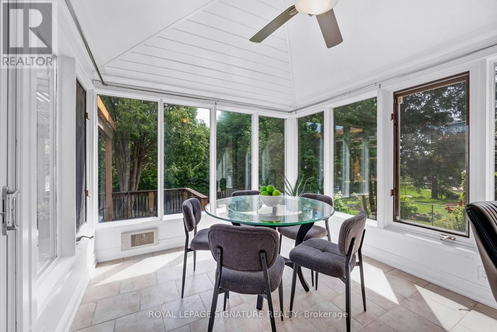 21 Page Avenue, Toronto, Ontario  M2K 2B3 - Photo 18 - C12320522