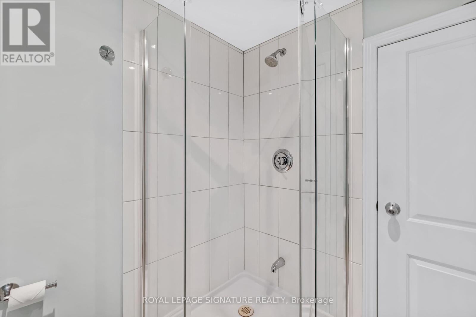 21 Page Avenue, Toronto, Ontario  M2K 2B3 - Photo 31 - C12320522