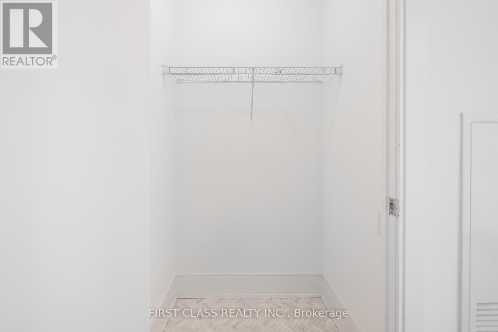 4804 - 42 Charles Street E, Toronto, Ontario  M4Y 1T4 - Photo 4 - C12320552