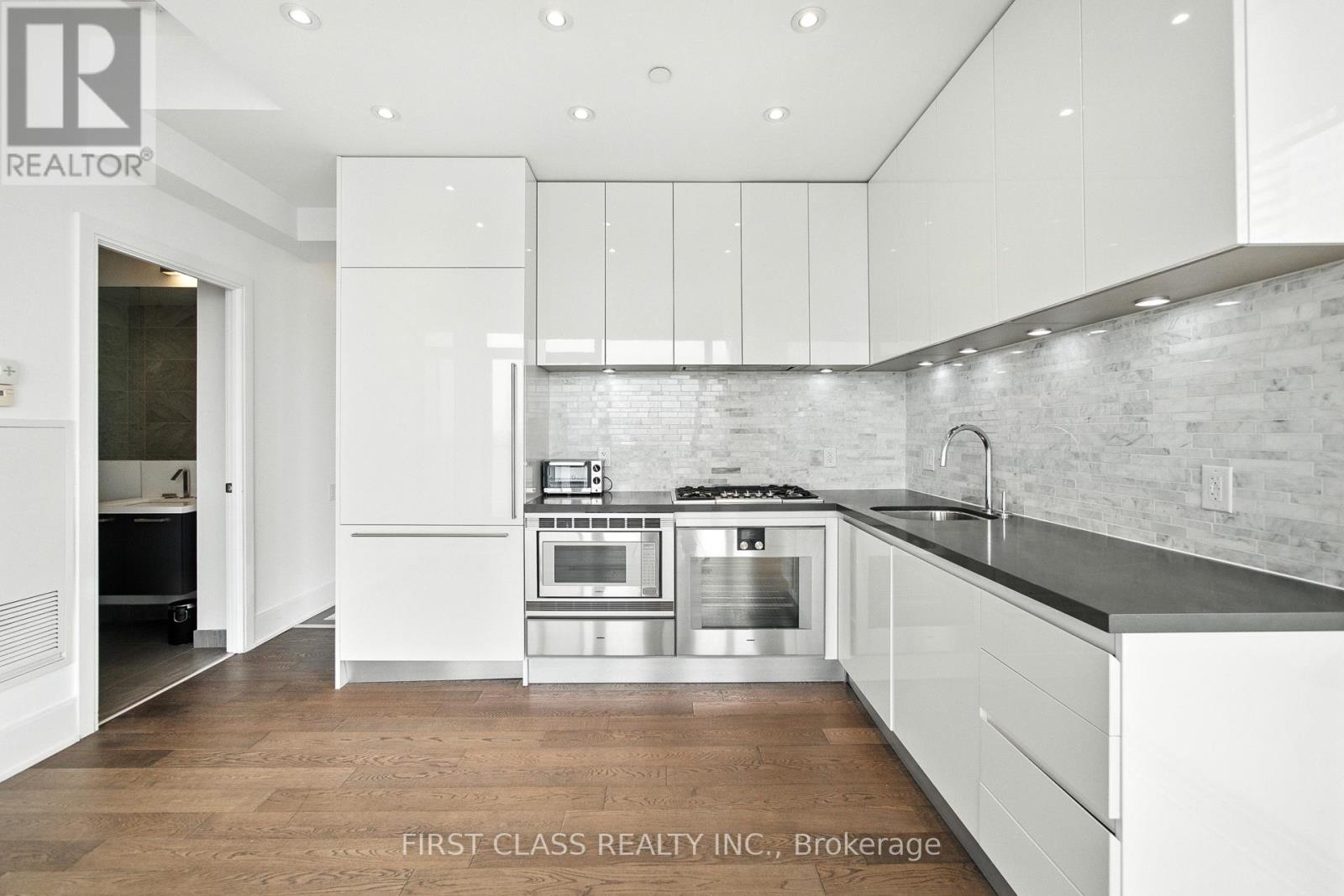 4804 - 42 Charles Street E, Toronto, Ontario  M4Y 1T4 - Photo 9 - C12320552