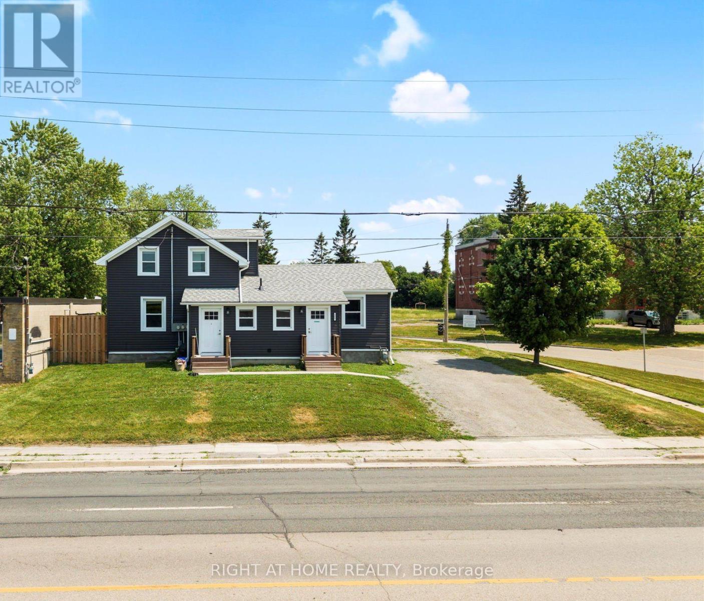 Unit 2 - 865 Simcoe Street S, Oshawa, Ontario  L1H 4K8 - Photo 1 - E12320501