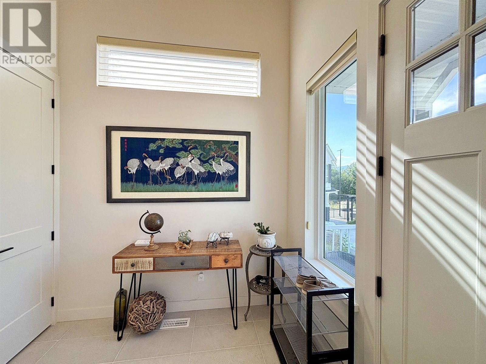 Property at 14033 230 STREET image 2
