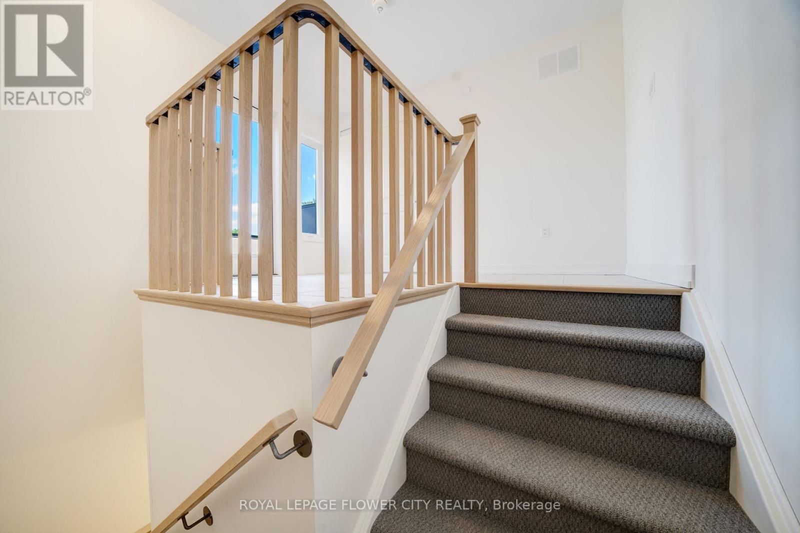 2304 - 58 Elizabeth Street S, Richmond Hill, Ontario  L4C 5W2 - Photo 41 - N12320484