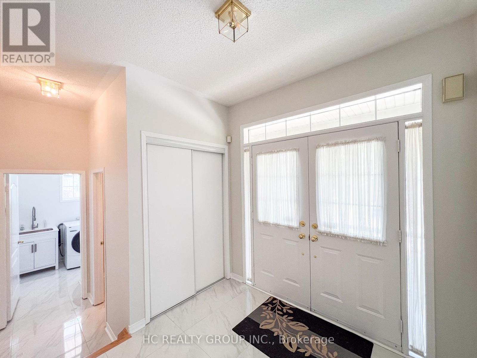 Property at 58 CYNTHIA JEAN STREET image 4