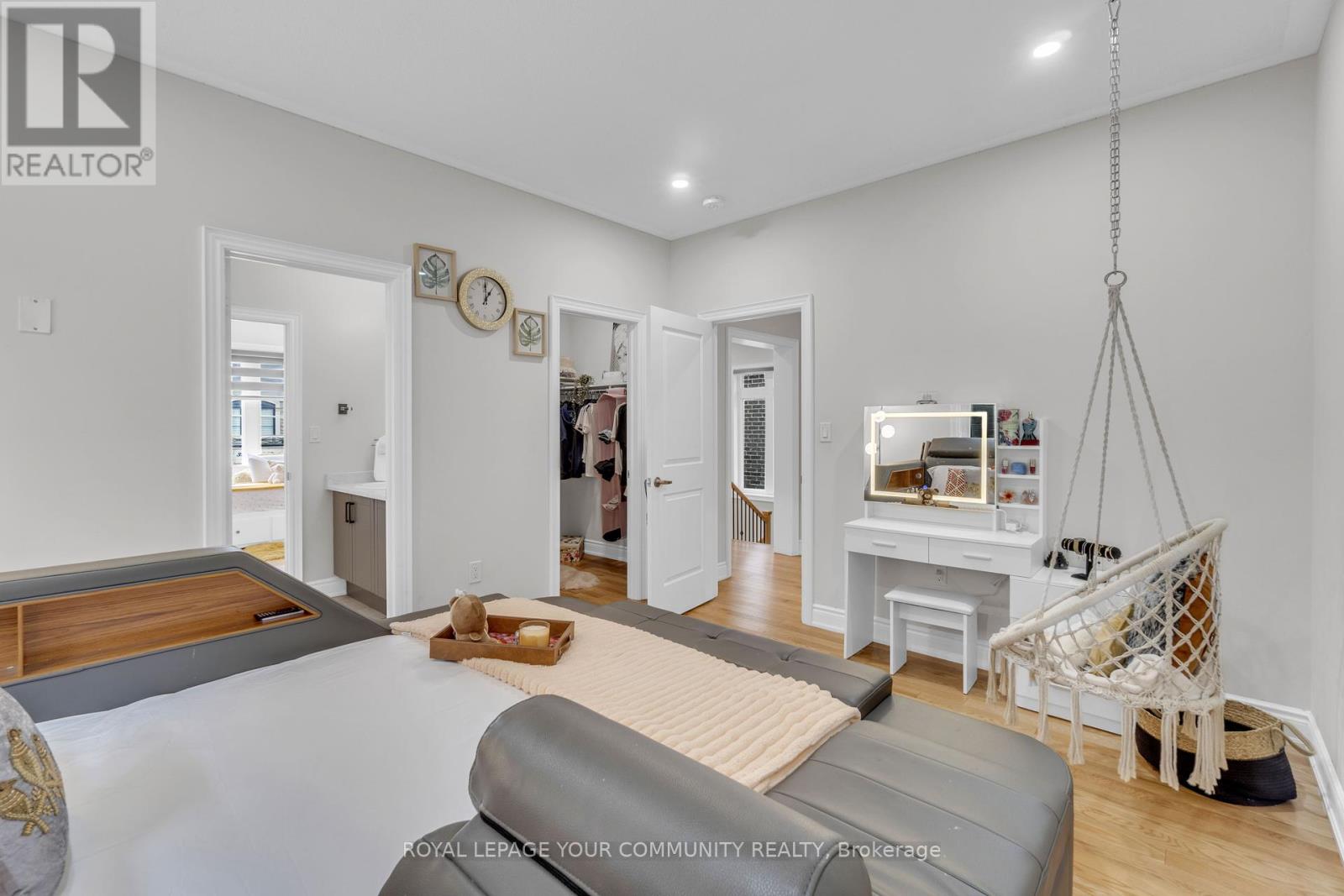 41 Marvin Avenue, Oakville, Ontario  L6H 0Z6 - Photo 20 - W12320503