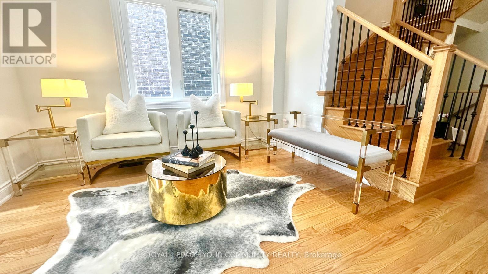 41 Marvin Avenue, Oakville, Ontario  L6H 0Z6 - Photo 3 - W12320503