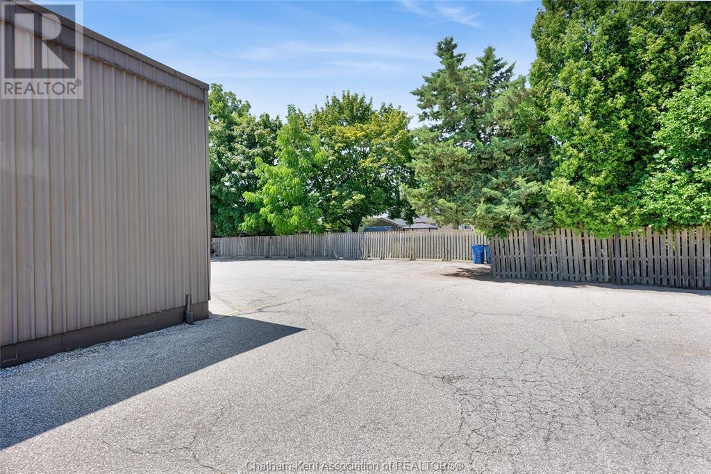 21 Arnold Street Unit# 2, Wallaceburg, Ontario  N8A 3P3 - Photo 6 - 25019562