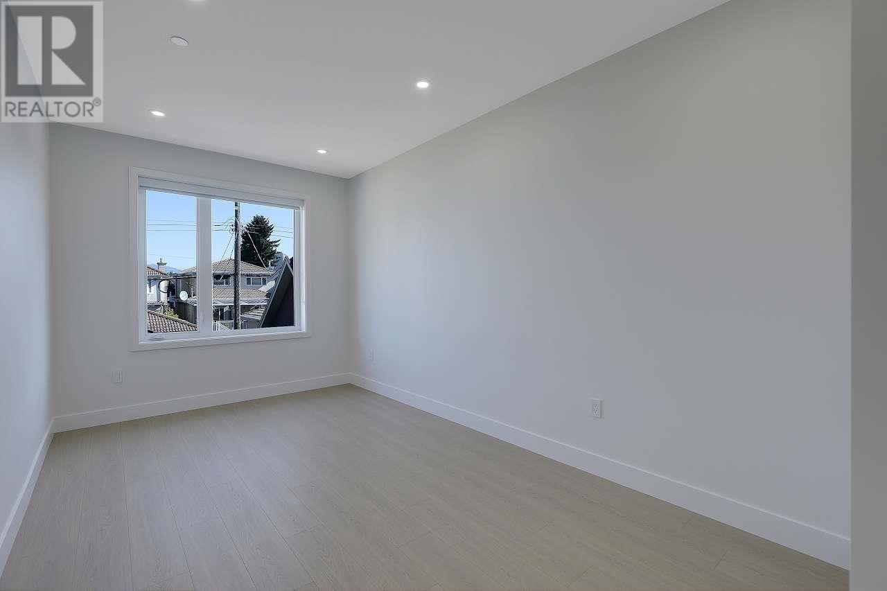 2 3251 E 44 Avenue, Vancouver, British Columbia  V5R 3B2 - Photo 18 - R3032425