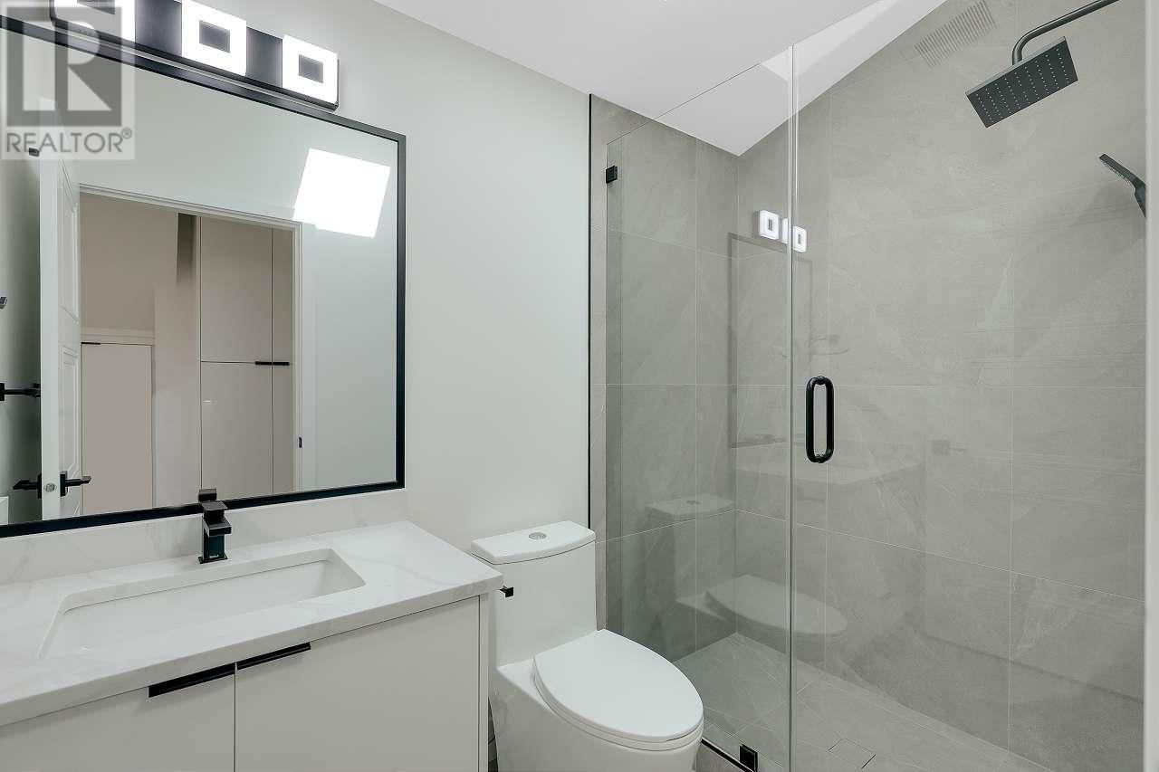 2 3251 E 44 Avenue, Vancouver, British Columbia  V5R 3B2 - Photo 24 - R3032425