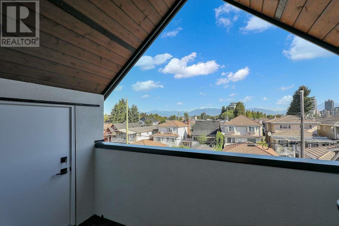 2 3251 E 44 Avenue, Vancouver, British Columbia  V5R 3B2 - Photo 26 - R3032425