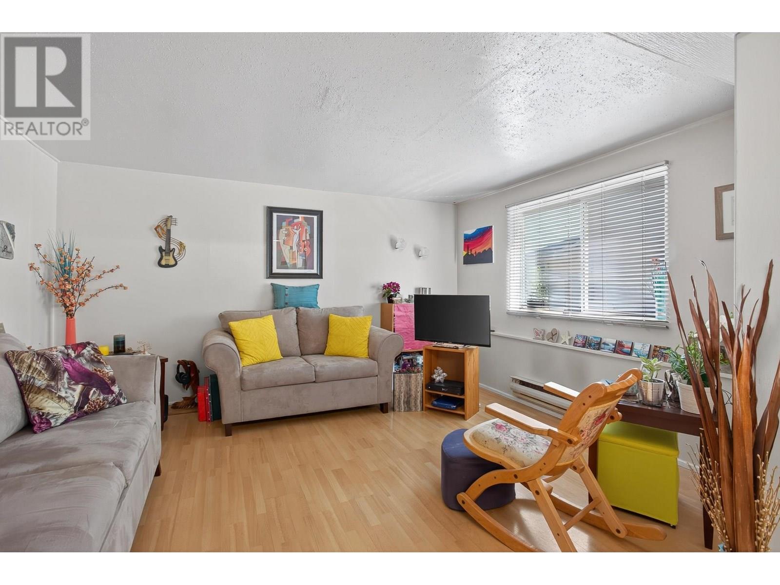 226 Nelson Street, Coquitlam, British Columbia  V3K 4M9 - Photo 11 - R3032871