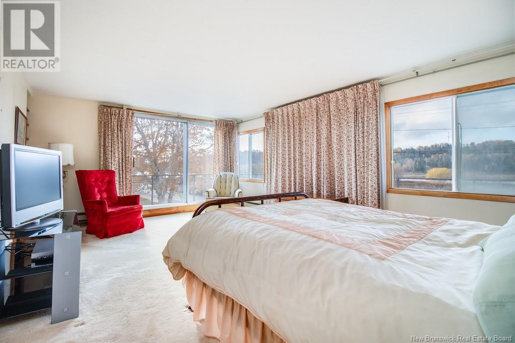 296 Main Street, Hartland, New Brunswick  E7P 2M8 - Photo 25 - NB108313
