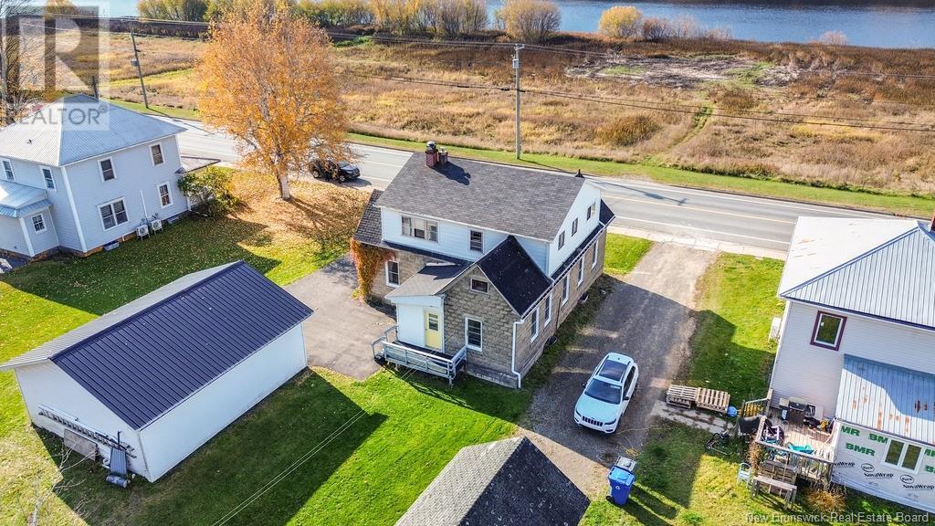 296 Main Street, Hartland, New Brunswick  E7P 2M8 - Photo 2 - NB108313