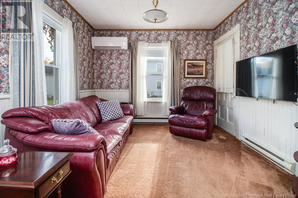 296 Main Street, Hartland, New Brunswick  E7P 2M8 - Photo 11 - NB108313