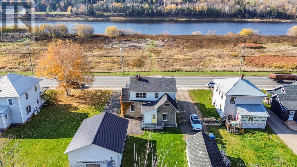 296 Main Street, Hartland, New Brunswick  E7P 2M8 - Photo 3 - NB108313